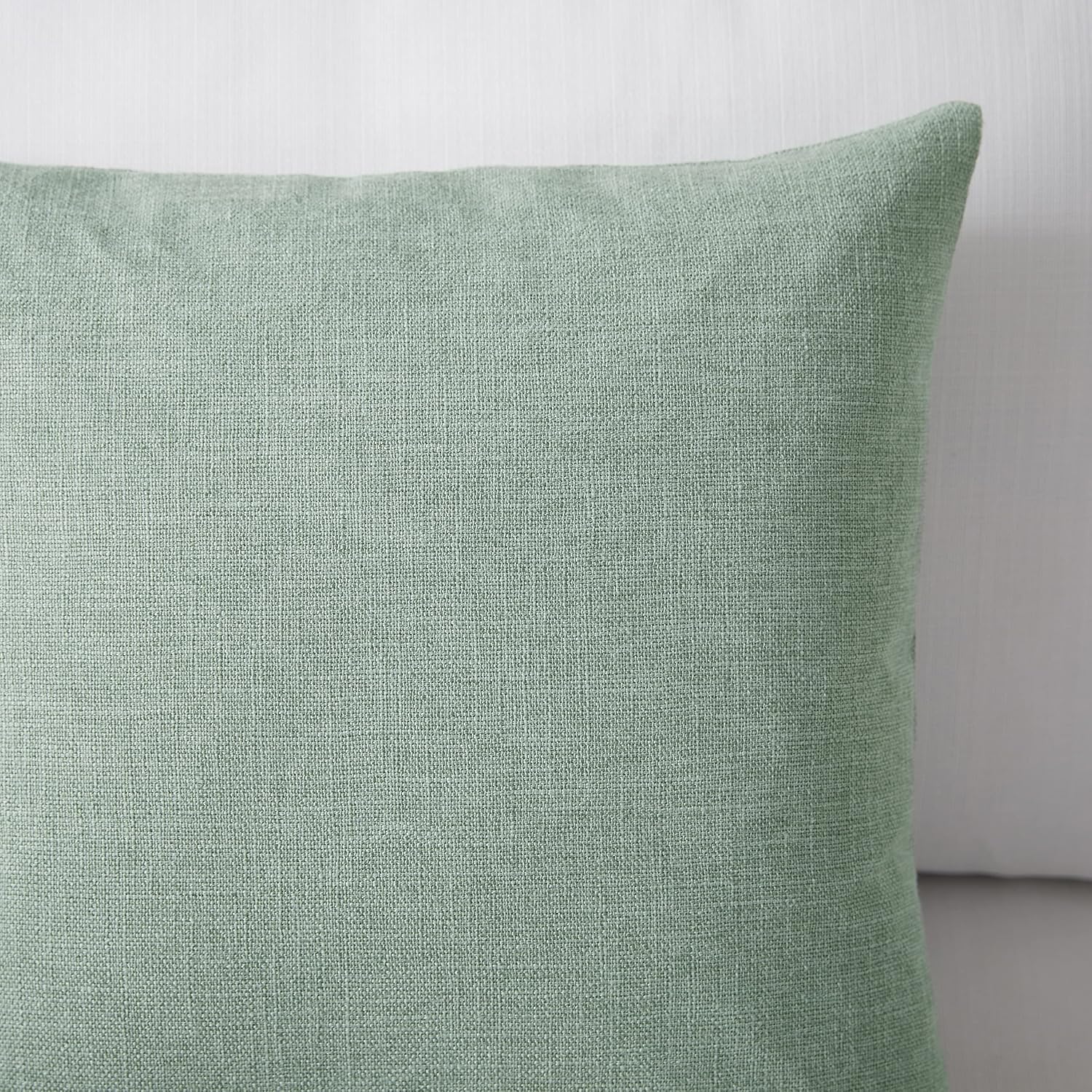 Meekio Juego de 2 fundas de almohada de color verde salvia de 22 x 22 pulgadas, fundas de almohada decorativas de lino con estilo bohemio y