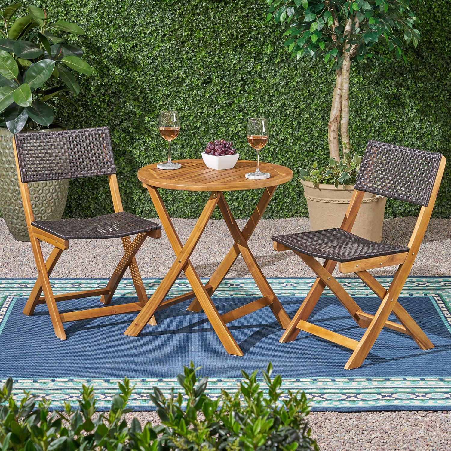 GDFStudio Juego de bistró plegable de mimbre de madera de acacia al aire libre con sillas y mesa, acabado de teca y marrón