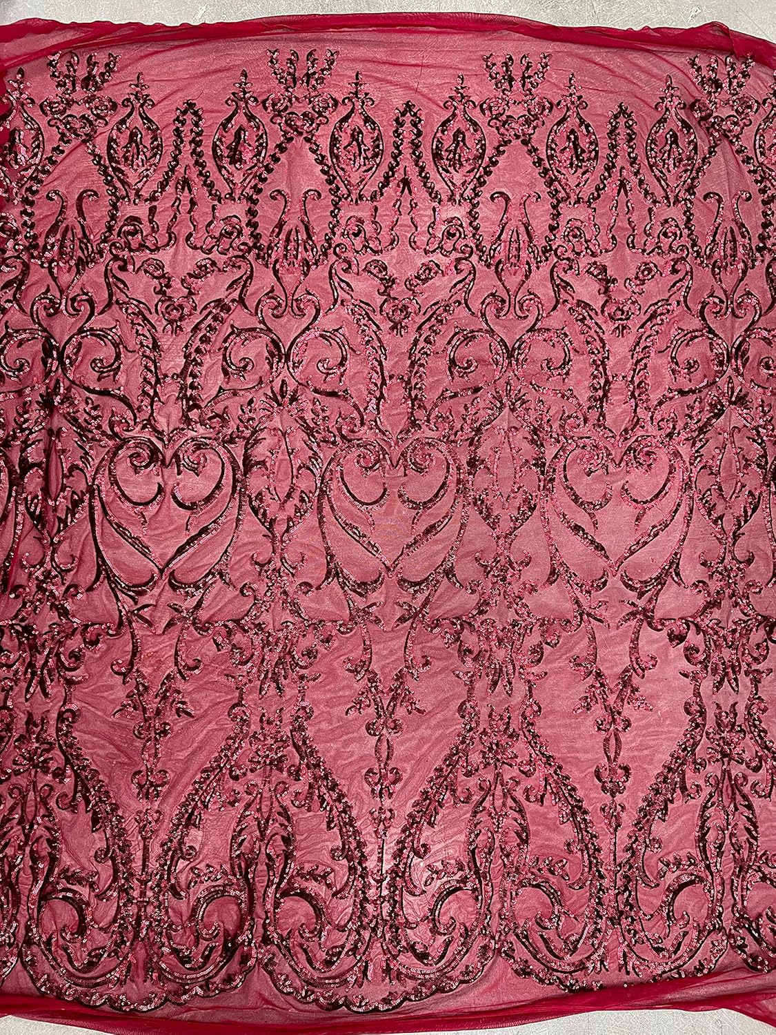 Esmeralda – 10102 – Lentejuelas en tela de encaje de malla color borgoña