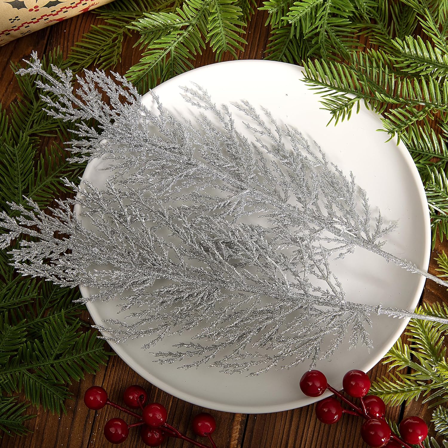 Alpurple 25 ramas de pino artificial de plata de Navidad, 13.5 pulgadas, tallos de pino de follaje falso, hojas plateadas, agujas de pino