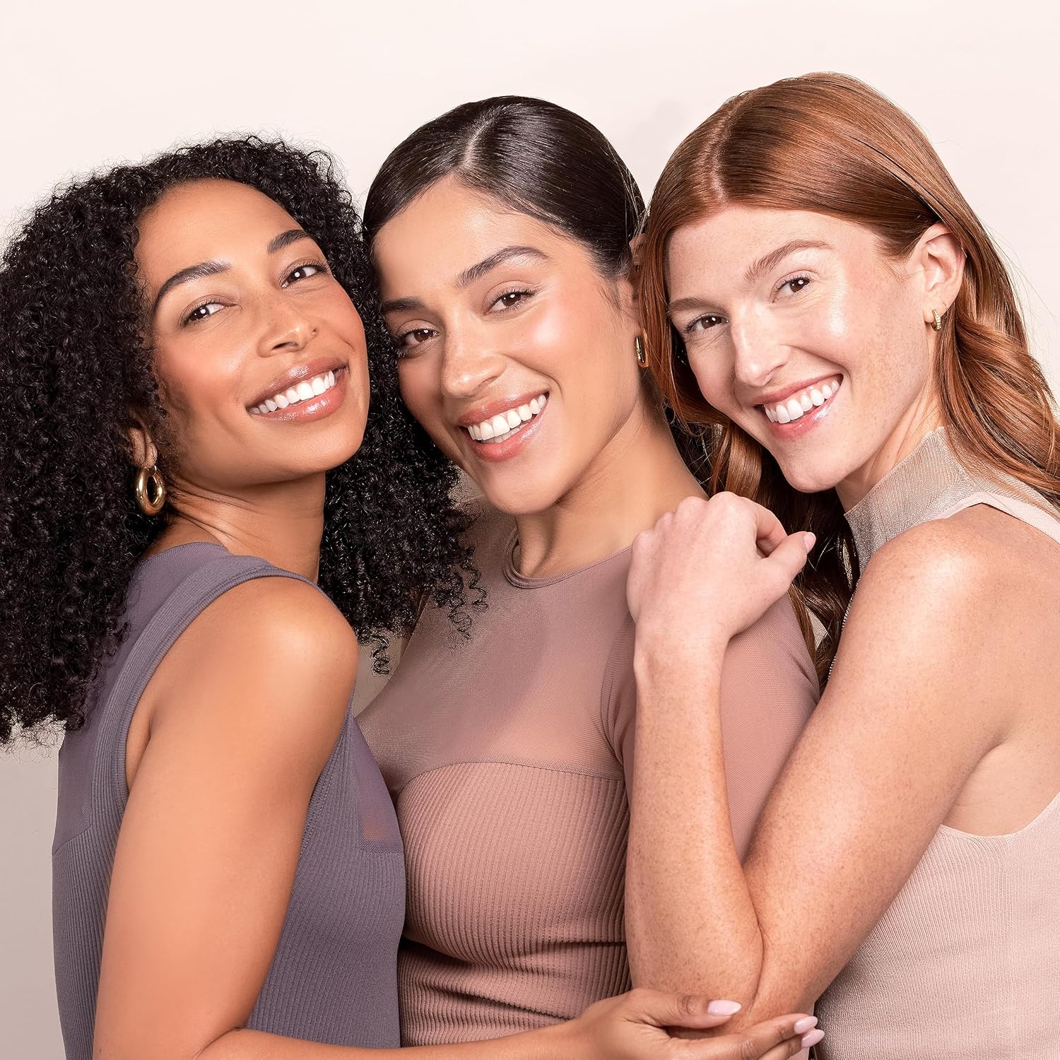Wander Beauty Base líquida Nude Illusion, ligera, de cobertura media a completa, maquillaje natural con vitamina E y macadamia, acabado de piel