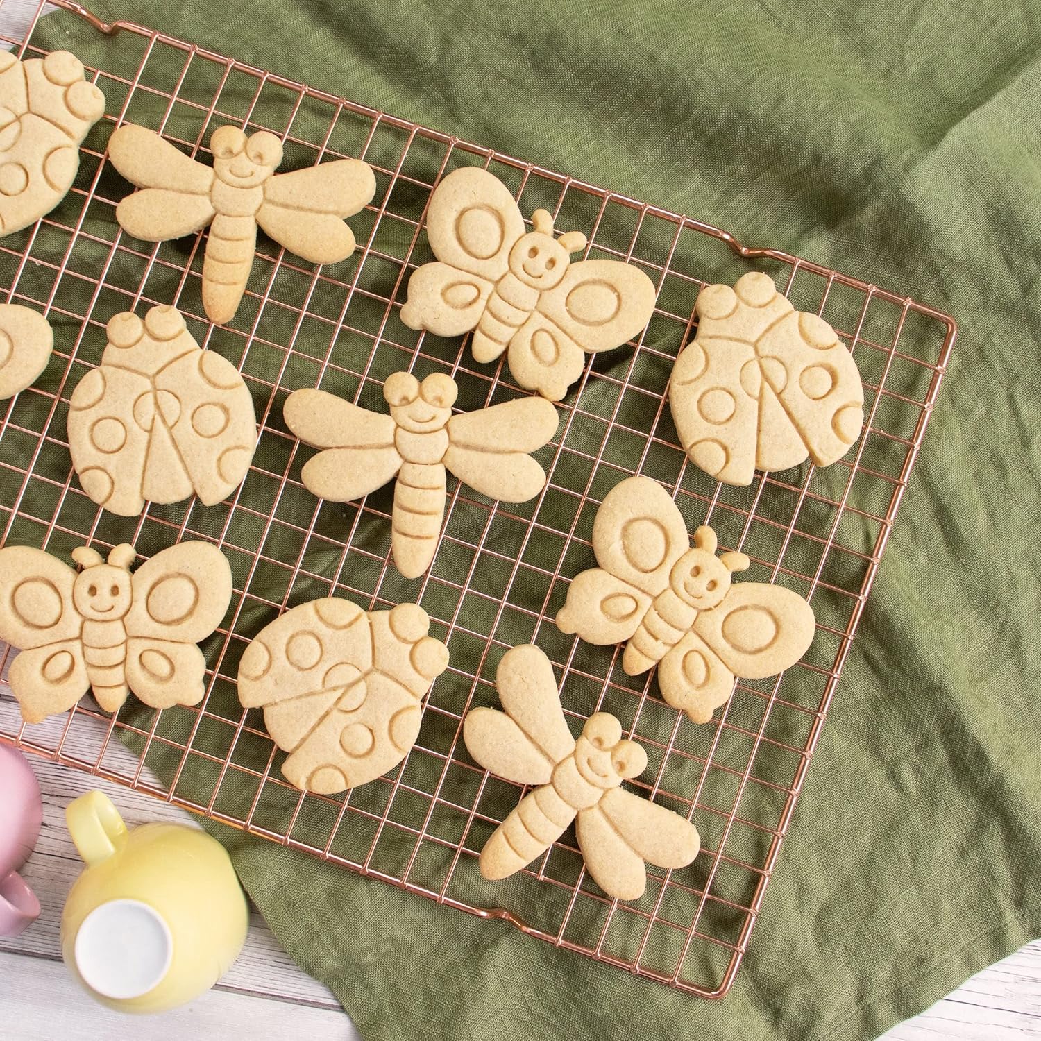 Juego de 3 cortadores de galletas de insectos (diseños mariquita, libélula y mariposa), 3 piezas – Bakerlogy