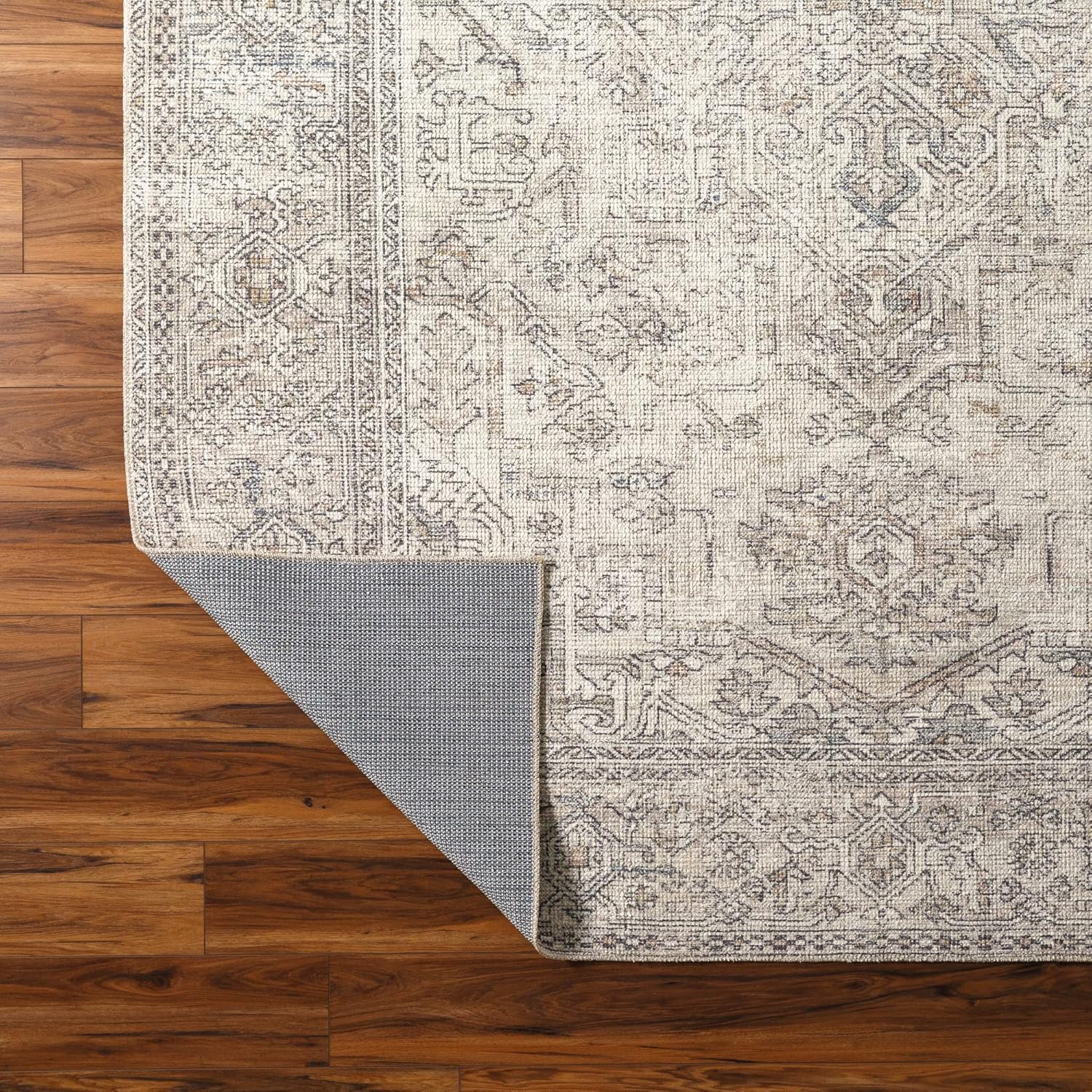 Becki Owens x Surya Margot Medallion – Alfombra de área, 2 pies 2 pulgadas x 3 pies 9 pulgadas, color gris claro