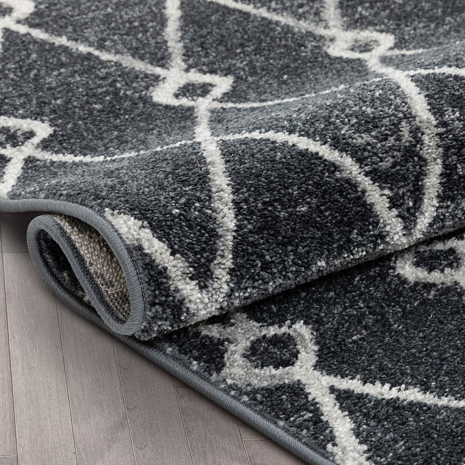 Viaje Trellis – Alfombra de área tradicional marroquí con diseño de diamantes, envejecida, color gris envejecido (5 pies 3 pulgadas x 7 pies 3