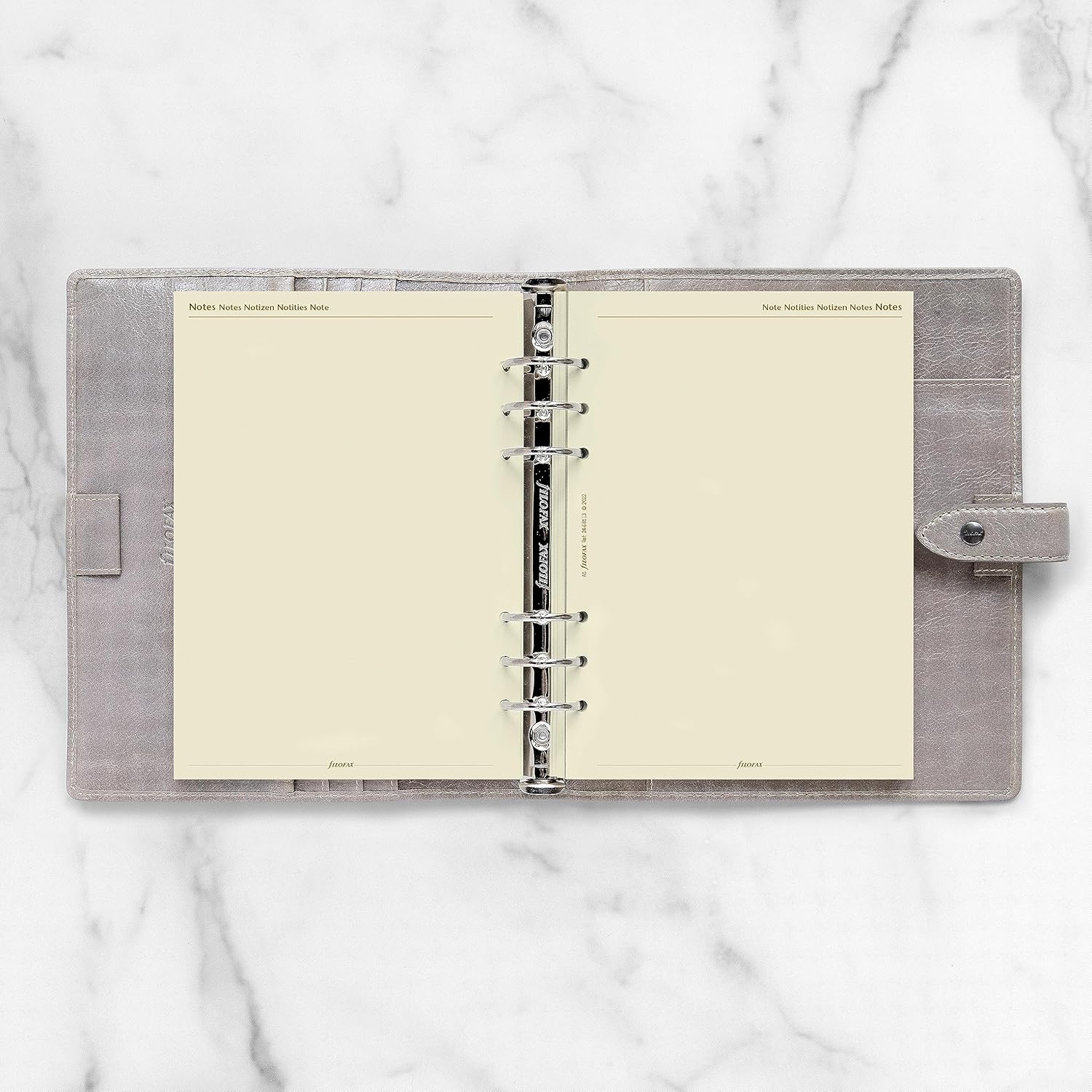 Filofax Recambio de diario de calendario, tamaño A5, vista semanal con citas, papel crema de algodón, multilingüe cinco idiomas, 2024 (C68513-24)