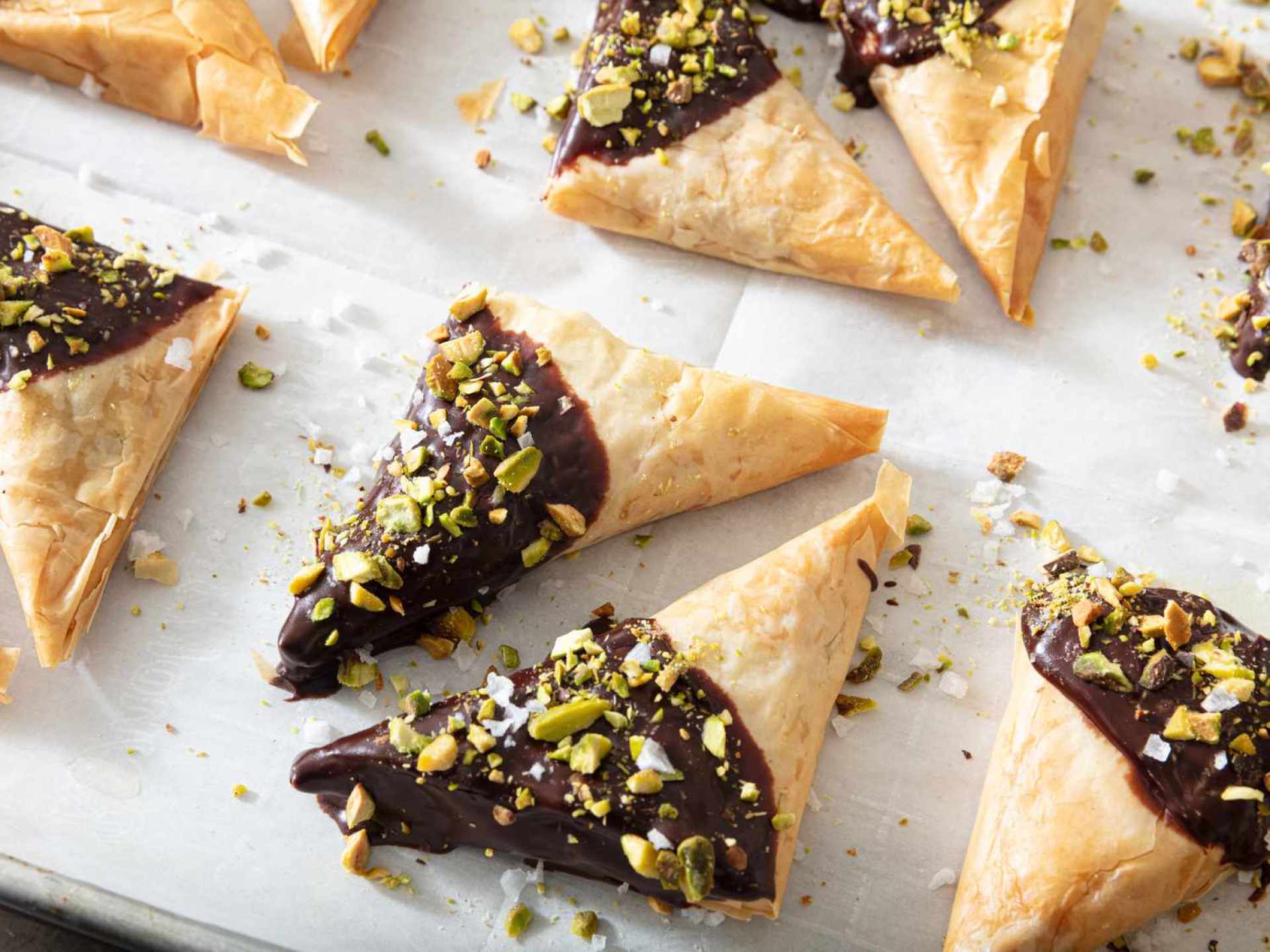 This Dessert Combines the Better of Baklava and the Dubai Chocolate Bar This Dessert Combines the Better of Baklava and the Dubai Chocolate Bar