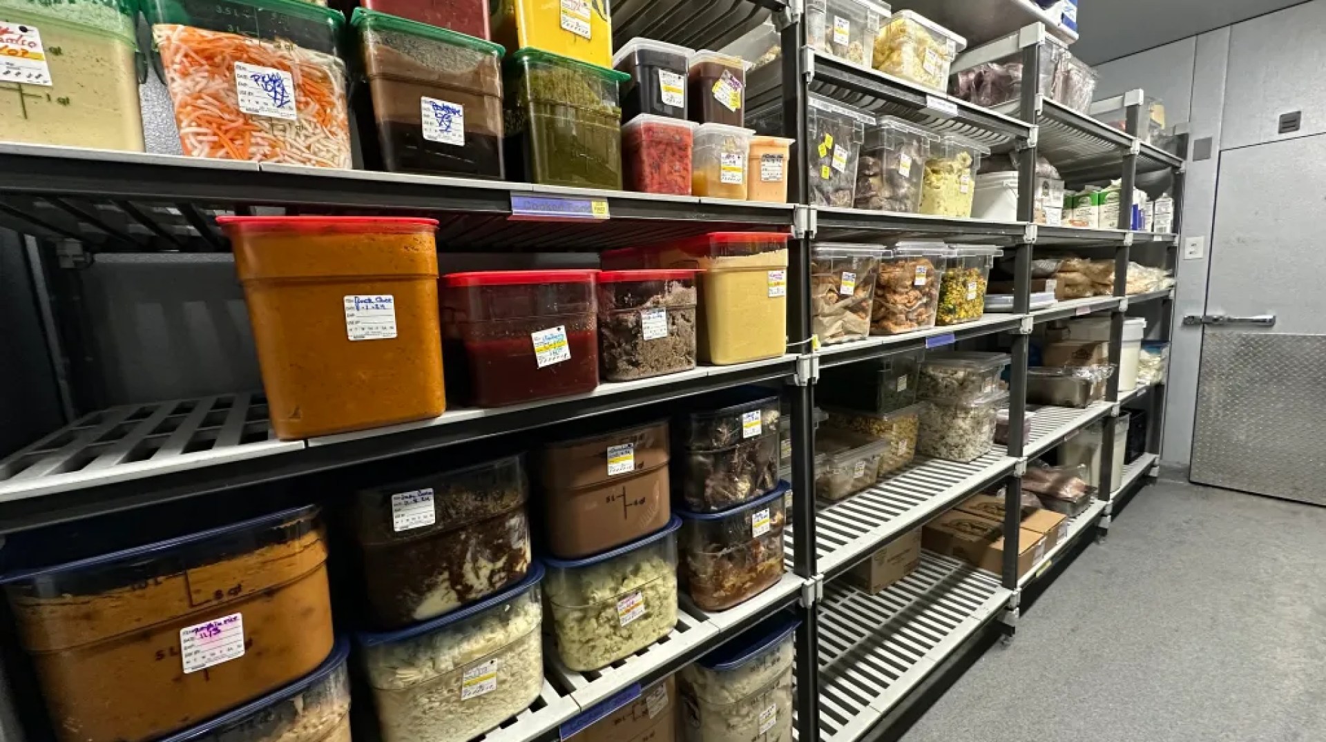 Bosscat’s Stroll-In Glow-Up – the CAMBRO weblog Bosscat’s Stroll-In Glow-Up – the CAMBRO weblog