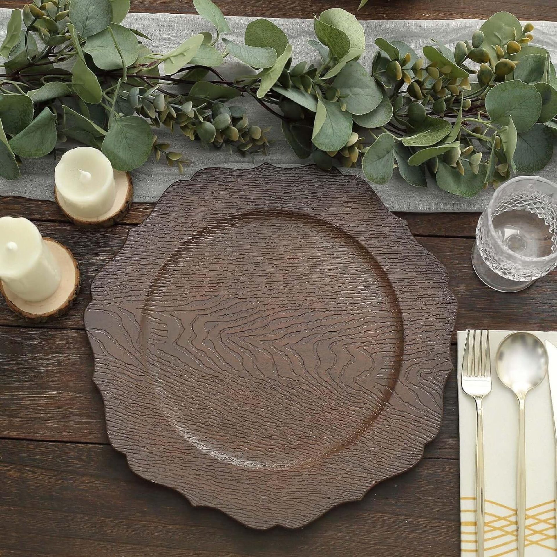 Efavormart 6 Pack | 13″ Rustic Brown Wood Textured Acrylic Charger Plates With Scalloped Rim Efavormart 6 Pack | 13″ Rustic Brown Wood Textured Acrylic Charger Plates With Scalloped Rim