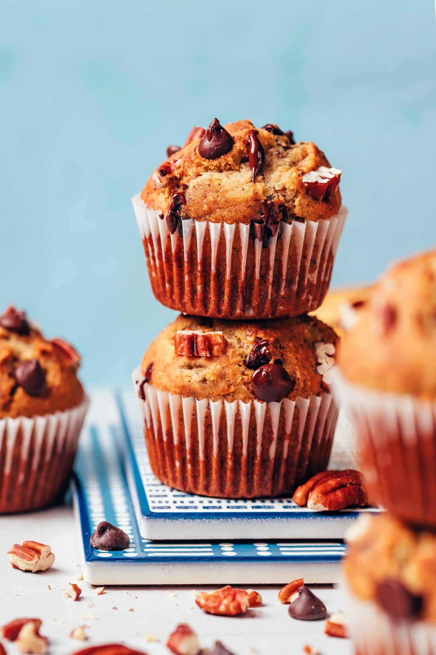 1-Bowl Banana Chocolate Pecan Muffins (Vegan + GF) 1-Bowl Banana Chocolate Pecan Muffins (Vegan + GF)
