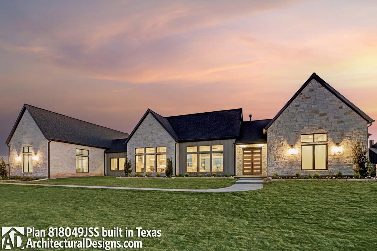 Modern Ranch House Plan 818049JSS Comes to Life in Texas Modern Ranch House Plan 818049JSS Comes to Life in Texas