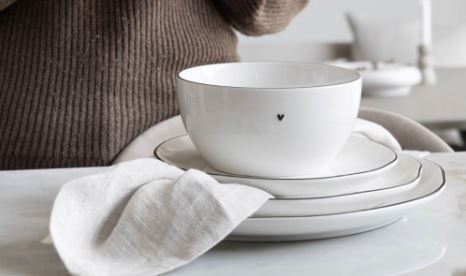 Bastion Collections Schale mit schwarzem Rand + Herz