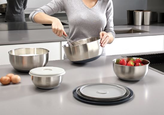 Joseph Joseph Edelstahlschüsseln 4er-Set mit Deckeln Nest Steel