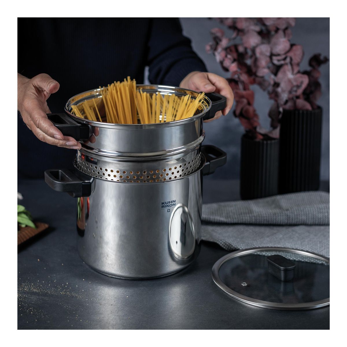 Kuhn Rikon Teigwarentopf Locarno mit Einsatz 6,5 Liter, Ø 22 cm