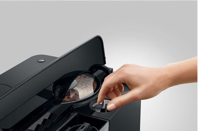 Jura Kaffeevollautomat C3 Piano Black (SA) 15600 inklusive Starterpaket Zemp AG*