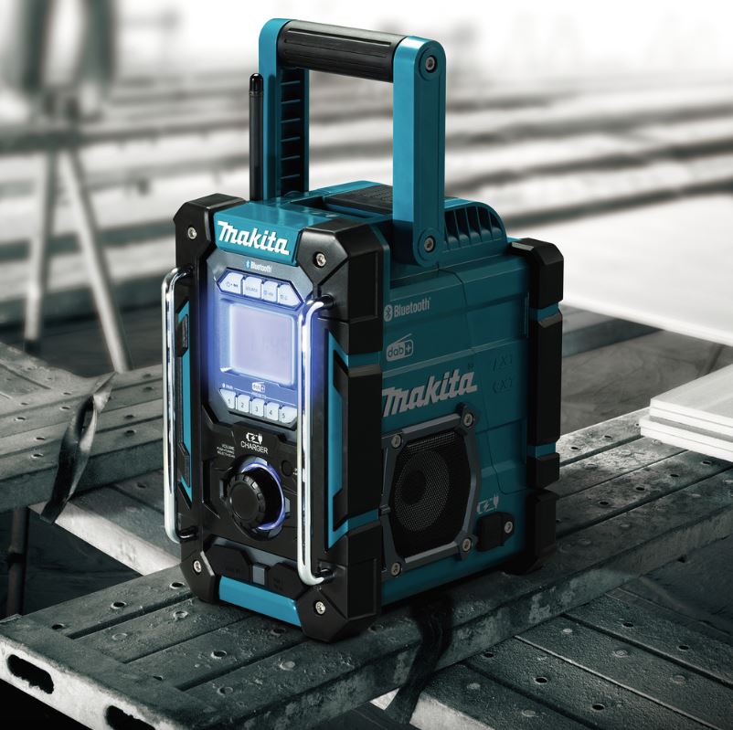 Makita Akku Baustellenradio inkl. 1 Akku 3.0 Ah DAB / DAB+ / FM / Bluetooth / Ladefunktion