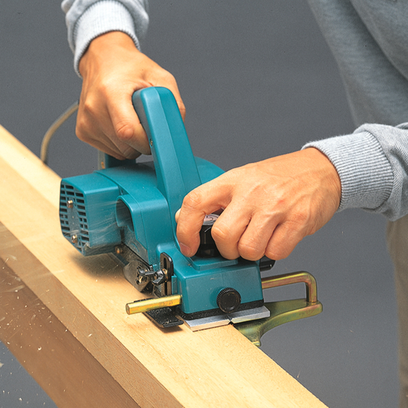 Makita Einhand Falzhobel 82 mm