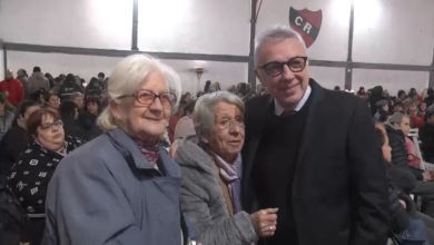 Julio y Gisela Zamora reconocieron el trabajo de 700 trabajadoras vecinales Julio y Gisela Zamora reconocieron el trabajo de 700 trabajadoras vecinales
