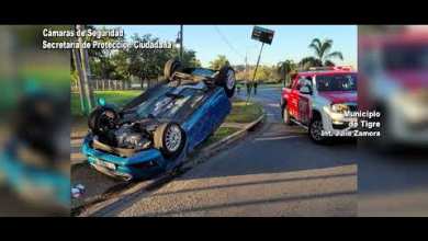 Impactante choque y vuelco: rápida asistencia del Sistema de Protección Ciudadana Impactante choque y vuelco: rápida asistencia del Sistema de Protección Ciudadana