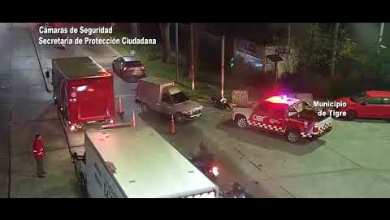 Impactante choque entre un auto y una moto en Pacheco Impactante choque entre un auto y una moto en Pacheco