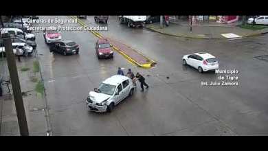 Chocan dos autos en Benavídez Chocan dos autos en Benavídez