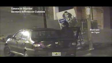 Detienen a una mujer tras meterse en un auto a robar Detienen a una mujer tras meterse en un auto a robar