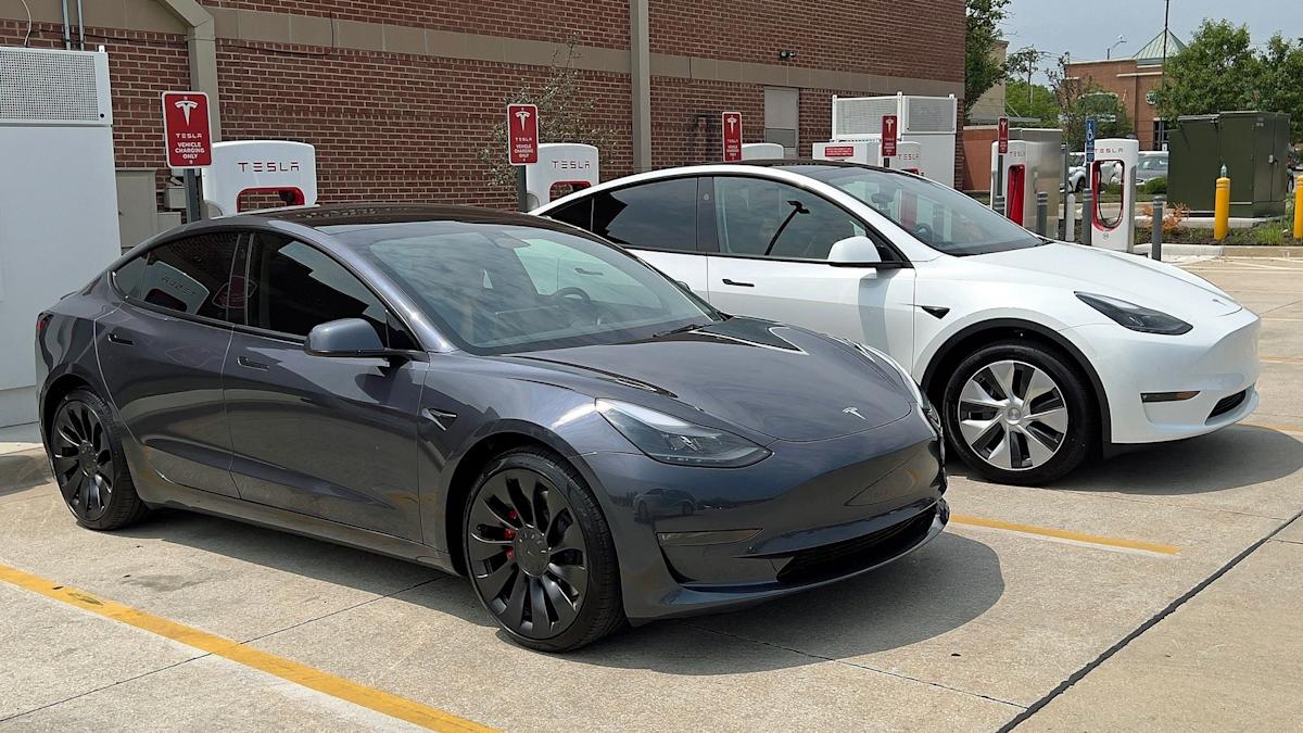 Tesla Model X, S and Y Have Lost More Value Than All Other Used Vehicles: Here’s Why Tesla Model X, S and Y Have Lost More Value Than All Other Used Vehicles: Here’s Why