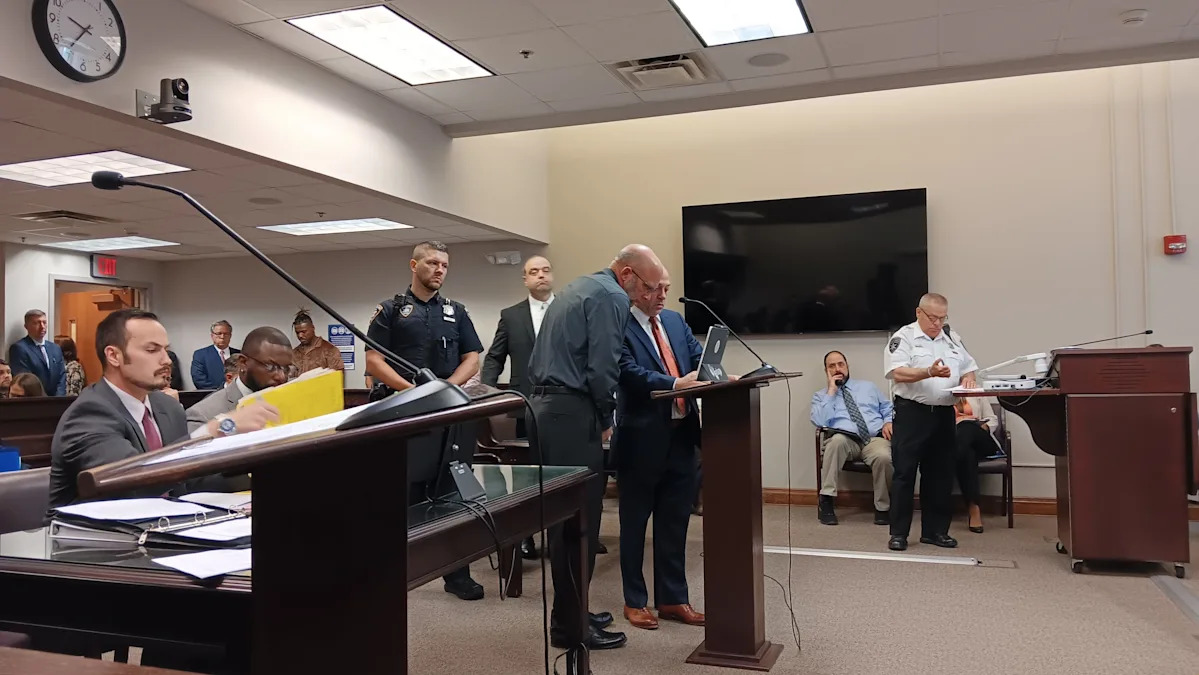 4 corrections officers take plea deals in Robert Brooks death 4 corrections officers take plea deals in Robert Brooks death