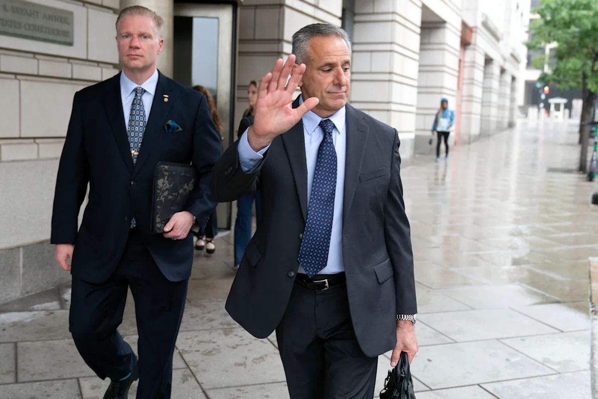 Retired 4-star Navy admiral sentenced to 6 years in prison for bribery plot Retired 4-star Navy admiral sentenced to 6 years in prison for bribery plot