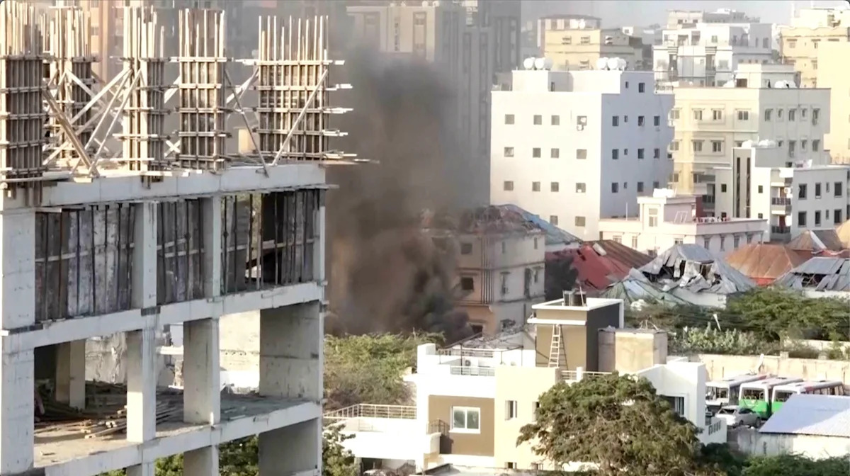 Somali government forces end a 6-hour siege at a major prison, killing all 7 attackers Somali government forces end a 6-hour siege at a major prison, killing all 7 attackers