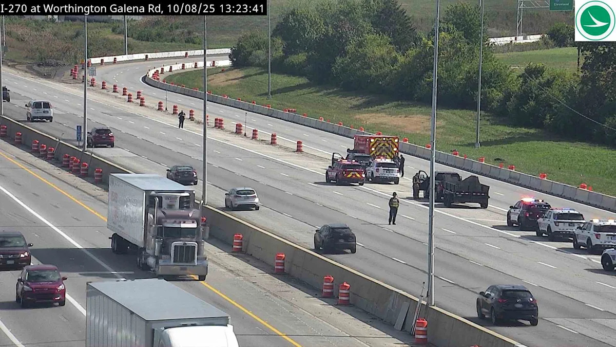 One hurt, several cars struck by gunfire on Interstate 270 on Columbus’ North Side One hurt, several cars struck by gunfire on Interstate 270 on Columbus’ North Side