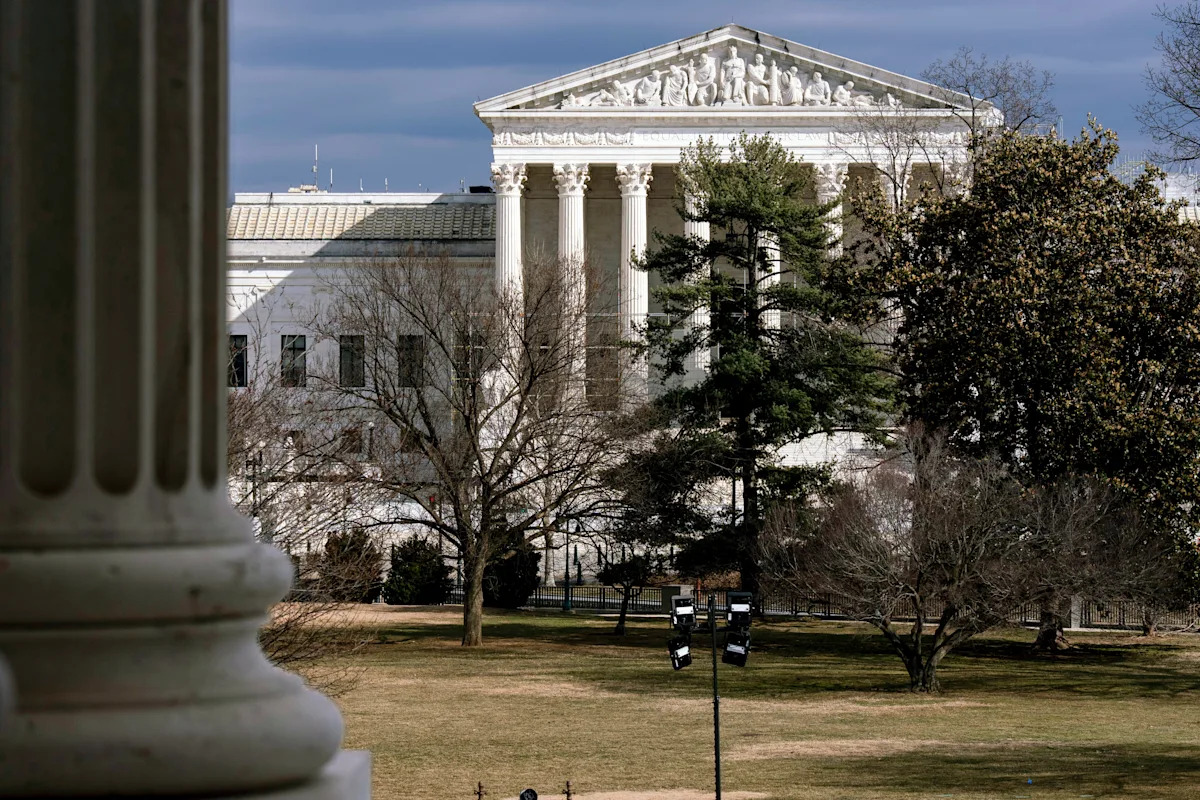 Supreme Court will consider overturning Hawaii’s strict ban on guns on private property Supreme Court will consider overturning Hawaii’s strict ban on guns on private property