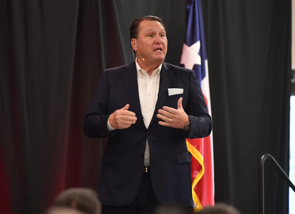 CEO to leave Wichita Falls Chamber of Commerce, where is his new job? CEO to leave Wichita Falls Chamber of Commerce, where is his new job?