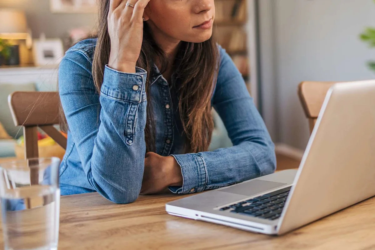 Woman Finds Herself in a Dispute with Her Neighbors After Failing to Add 1 of Them to a Facebook Group Woman Finds Herself in a Dispute with Her Neighbors After Failing to Add 1 of Them to a Facebook Group