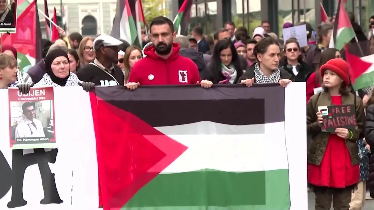 Bosnia protesters say Gaza ceasefire is 'just the beginning' Bosnia protesters say Gaza ceasefire is 'just the beginning'