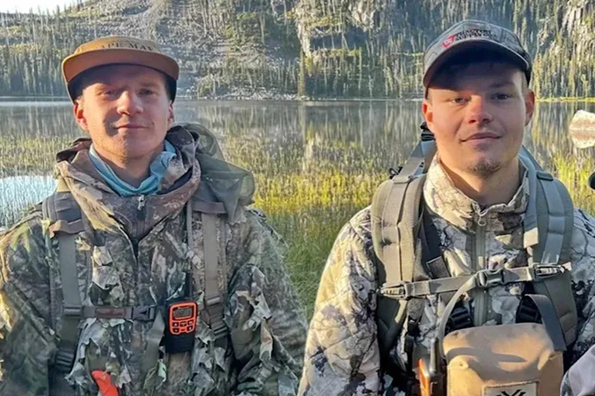 2 Hunters Found Dead amid Massive Search Just Hours After Fiancée Promised to ‘Not Stop’ Looking for Them 2 Hunters Found Dead amid Massive Search Just Hours After Fiancée Promised to ‘Not Stop’ Looking for Them